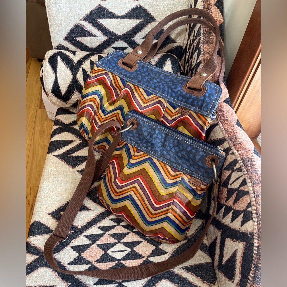 Fossil Key-Per canvas bags multicolor chevron zig-zag print brown trim set of 2
